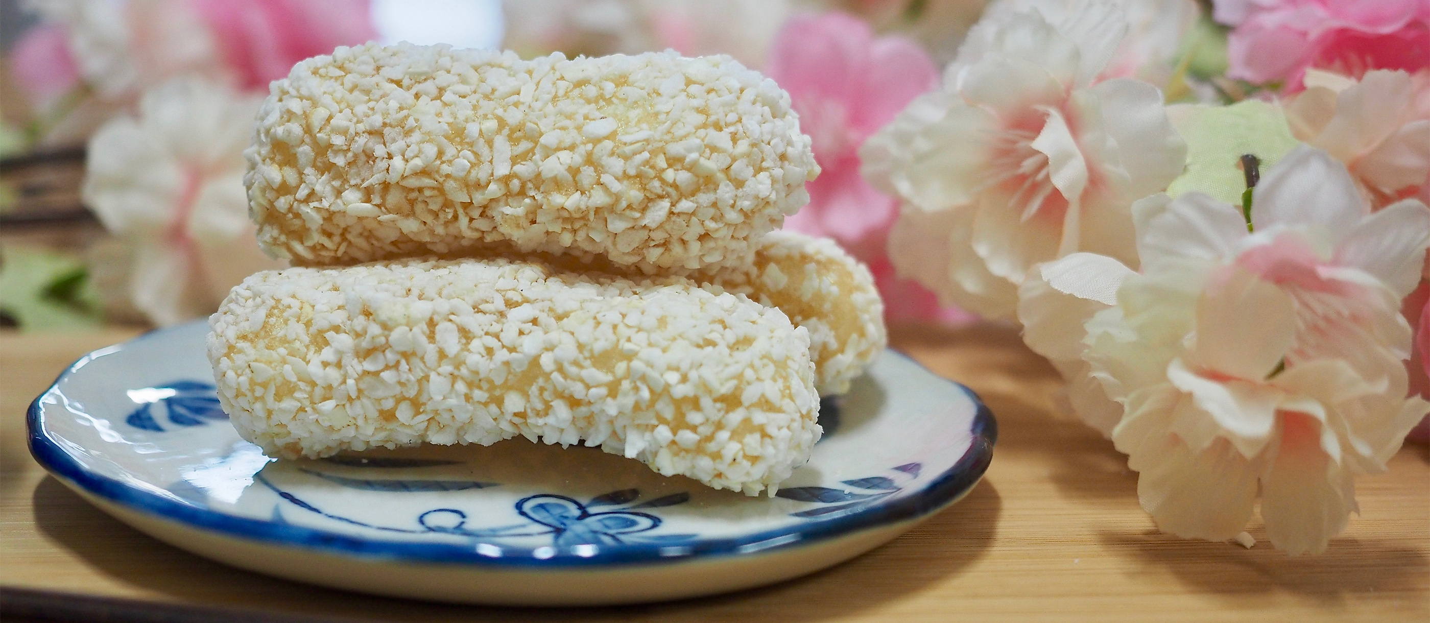 Making Korean Traditional Snacks Yugwa And Yeot Off