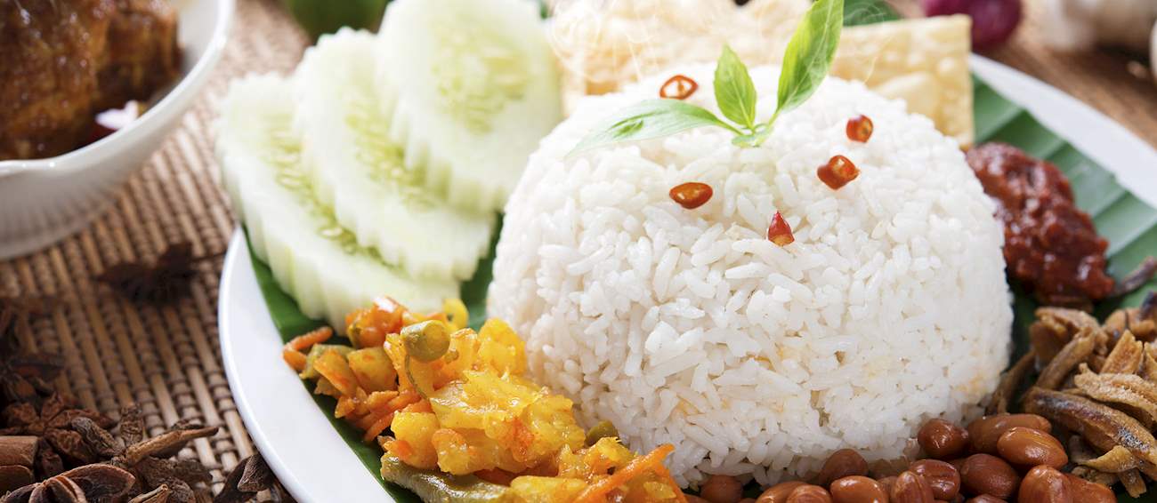 Nasi Lemak | Traditional Rice Dish From Malaysia, Southeast Asia | TasteAtlas