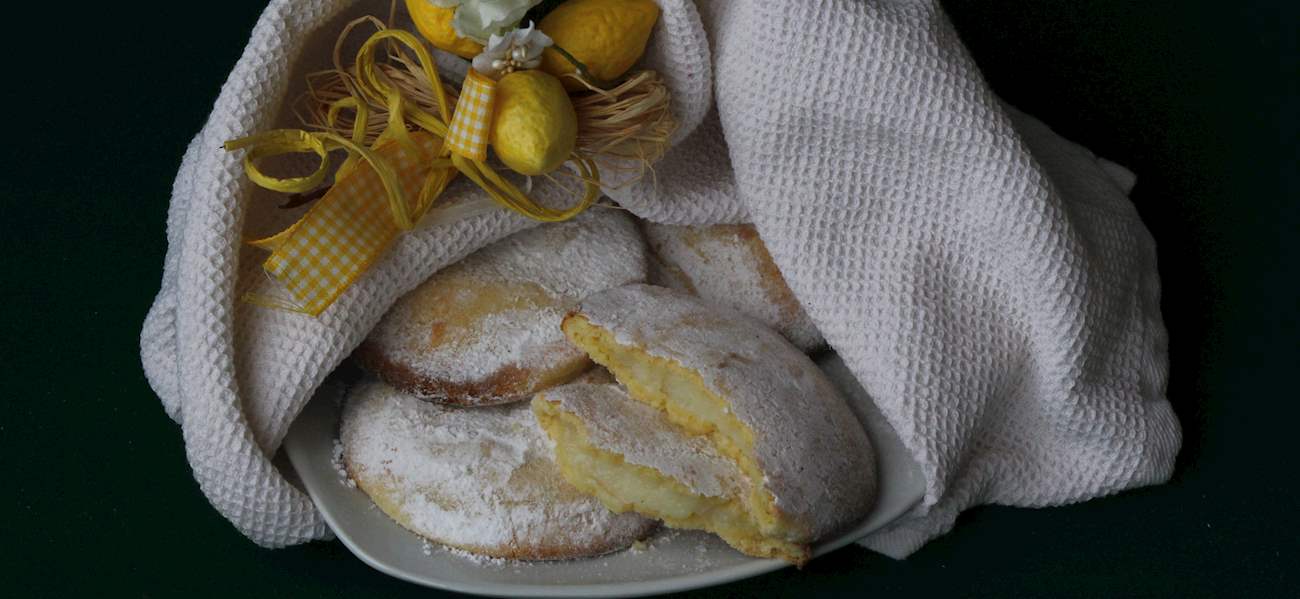 Genovesi | Traditional Sweet Pastry From Erice, Italy | TasteAtlas