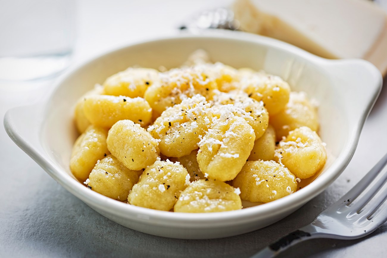 Ньокки (итал. Gnocchi) — итальянские клецки,. Картофельные ньокки. Ньоки картофельные ньокки. Картофельные клецки ньокки.