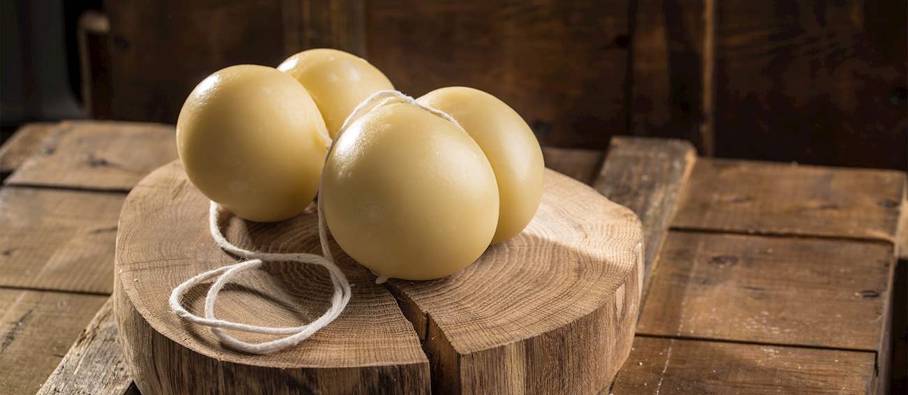 Scamorza | Local Cheese From Apulia, Italy | TasteAtlas