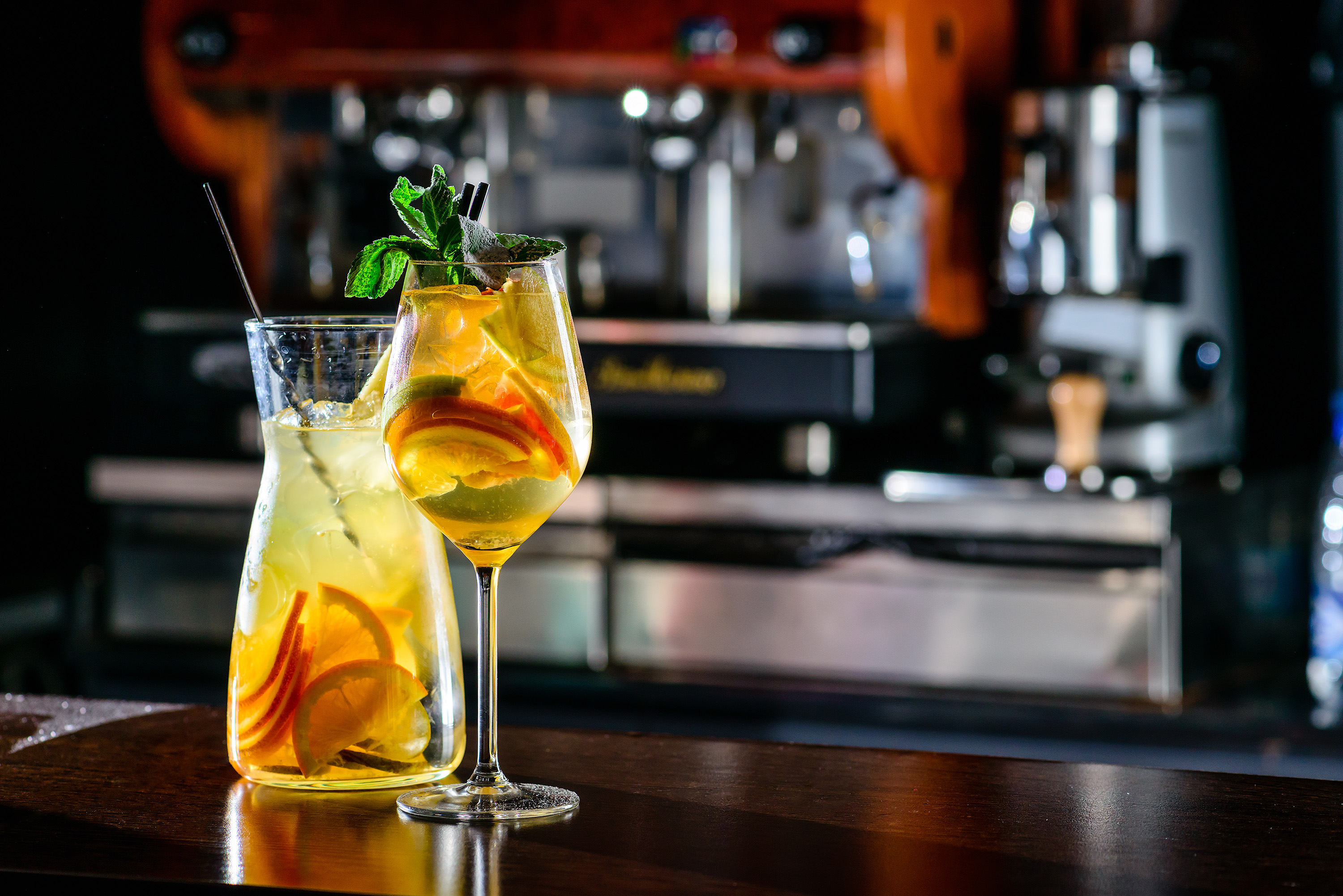 ▷ TOP 10 popular mixed drinks and cocktails in Spain (+ Bonus)